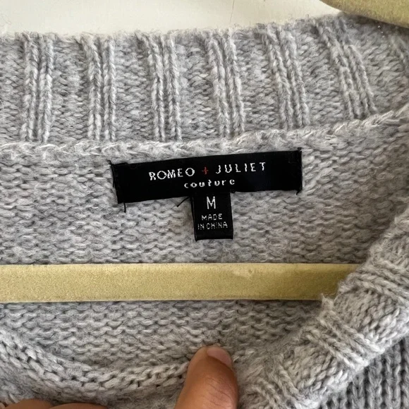 Fun Block Blouse - Picture 4 of 4